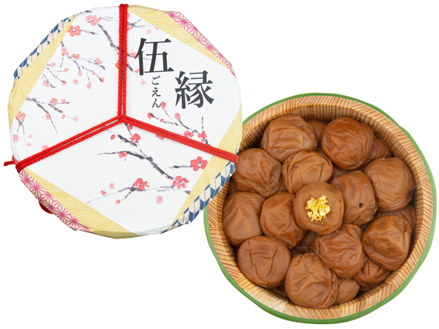 伍縁